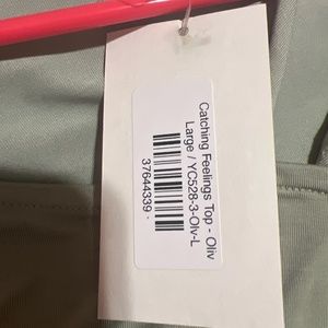 CBRAND “ Catching Feelings Top”